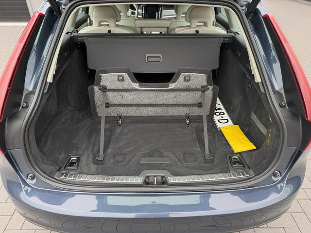 Volvo V90 2.0 T5 90th Anniversary Edition | Leder | Keyless | Adaptive Cruise | Wegkl. Trekhaak