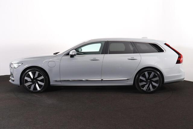 Volvo V90 T6 Recharge AWD Plus Bright - Panorama/schuifdak - IntelliSafe Assist & Surround - 360º Camera - Harman/Kardon audio - Adaptieve LED koplampen - Verwarmde voorstoelen, stuur & achterbank - Parkeersensoren voor & achter - Elektr. bedienb. voorstoelen met g