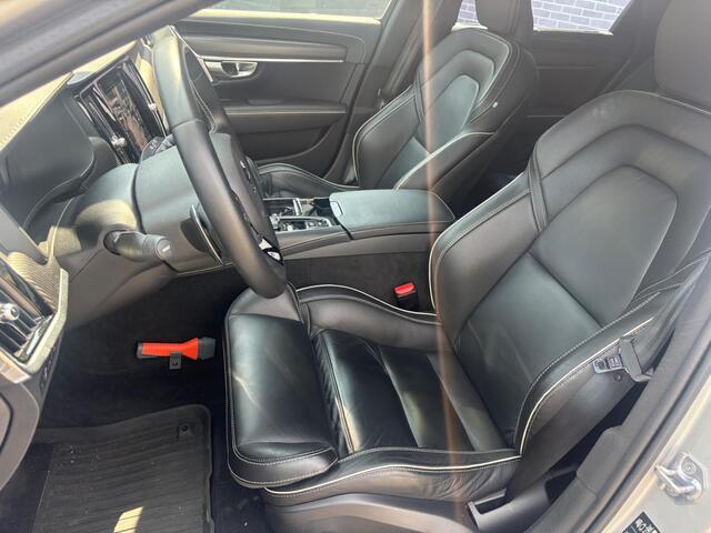 Volvo V90 2.0 T8 AWD R-Design | 360º Camera | Luchtvering | Stoel/stuur verwarming | Power seats | Memory | Trekhaak | Panoramadak | Adaptieve cruise | Carbon inleg | Keyless entry/start | Bowers & Wilkens | DAB | BLIS |