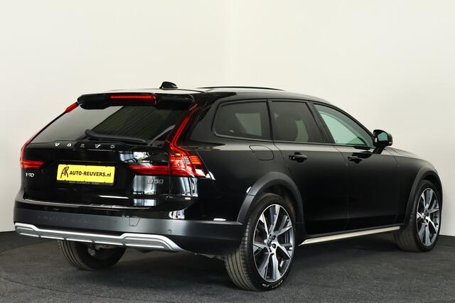 Volvo V90 Cross Country 2.0 B5 Ultimate AWD / Opendak / Harmankardon / Pilot assist / HUD