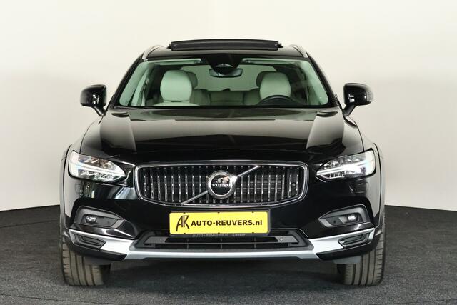 Volvo V90 Cross Country 2.0 B5 Ultimate AWD / Opendak / Harmankardon / Pilot assist / HUD