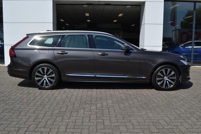 Volvo V90 2.0 T6 Plug-in hybrid AWD Bright | Leder | Pano | wegkl. trekhaak | Harman Kardon