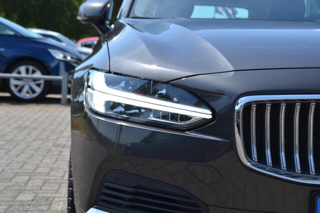 Volvo V90 2.0 T6 Plug-in hybrid AWD Bright | Leder | Pano | wegkl. trekhaak | Harman Kardon