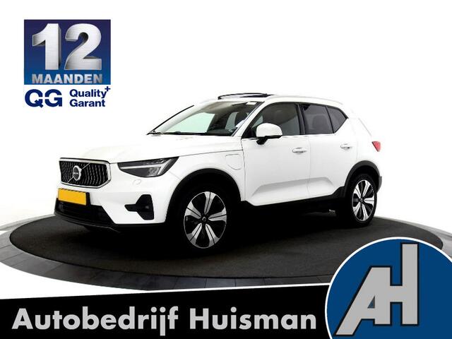 Volvo XC40 Facelift 1.5 T5 Recharge 193kW/262pk DCT7 Ultimate Bright PANORAMADAK + HARMAN/KARDON + LEER + PILOT ASSIST + STOEL-&STUURVERWARMING + CAMERA + BLIS + KEYLESS ENTRY&GO + LANE ASSIST + FULL LED HIGH BEAM + PD-GLASS + PARKSENSOREN V&A + 19" LM-VELGEN!!