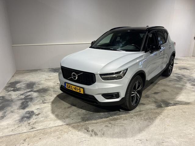 Volvo XC40 1.5 T5 Recharge R-Design Expression 1.5 T5 Recharge R-Design (KEYLESS) Stoelverwarming voor +achter(Stuur verwarming)