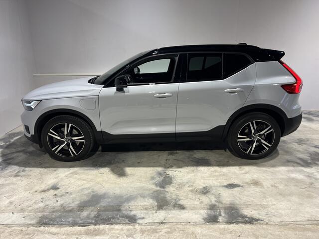 Volvo XC40 1.5 T5 Recharge R-Design Expression 1.5 T5 Recharge R-Design (KEYLESS) Stoelverwarming voor +achter(Stuur verwarming)