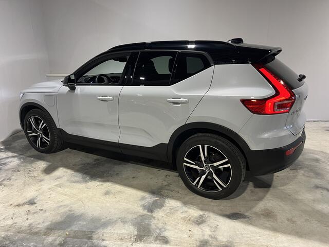 Volvo XC40 1.5 T5 Recharge R-Design Expression 1.5 T5 Recharge R-Design (KEYLESS) Stoelverwarming voor +achter(Stuur verwarming)