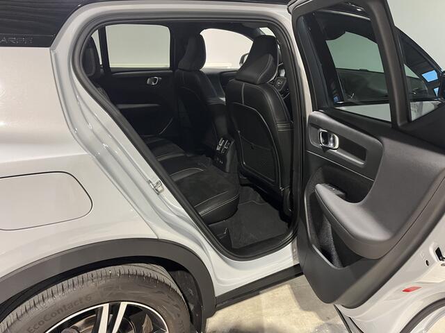 Volvo XC40 1.5 T5 Recharge R-Design Expression 1.5 T5 Recharge R-Design (KEYLESS) Stoelverwarming voor +achter(Stuur verwarming)