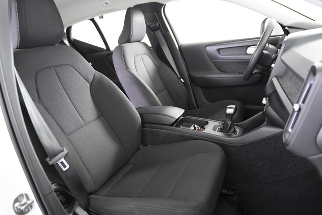 Volvo XC40 1.5 T2 Momentum*1ste Eigenaar*Parkassist*DAB*Trekhaak