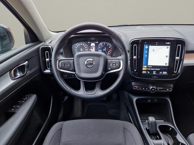 Volvo XC40 1.5 T3 Momentum Automaat - Carplay - NL Auto
