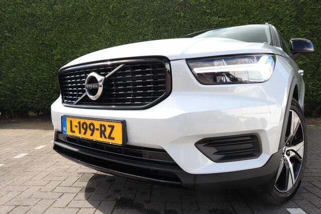 Volvo XC40 1.5 T4 Recharge R-Design | Trekhaak |