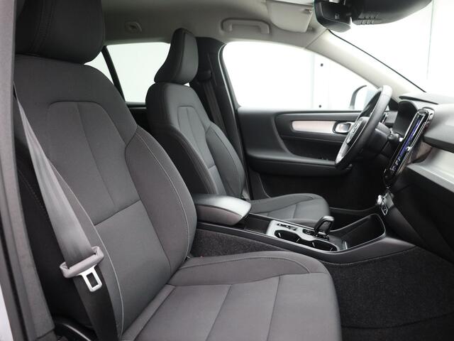 Volvo XC40 1.5 T4 Recharge Inscription Expression | BLACK EDITION | KEYLESS