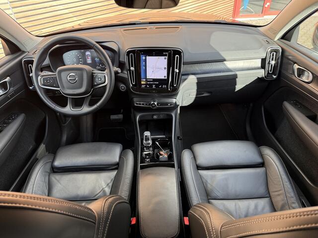 Volvo XC40 1.5 T4 Plug-in hybrid Plus Bright Dodehoek / Leer / Navi / Camera / Adapt. Cruise