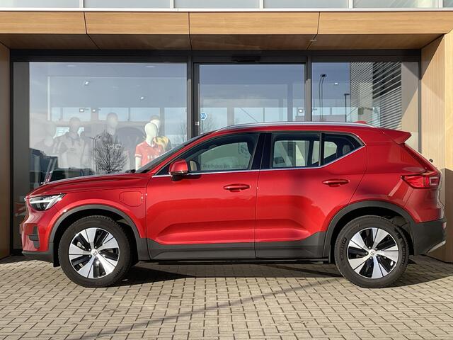 Volvo XC40 T4 Aut. Recharge Core Bright | Stoel- en stuurverwarming | Apple Carplay