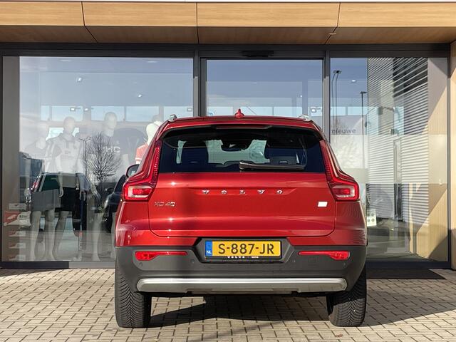 Volvo XC40 T4 Aut. Recharge Core Bright | Stoel- en stuurverwarming | Apple Carplay