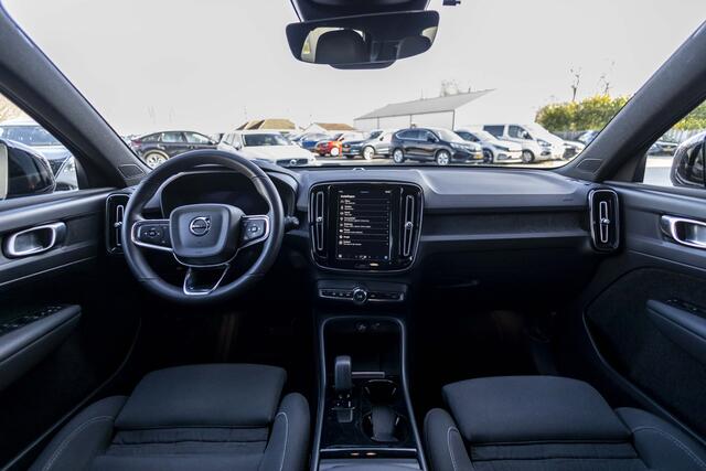 Volvo XC40 Recharge Core 70 kWh