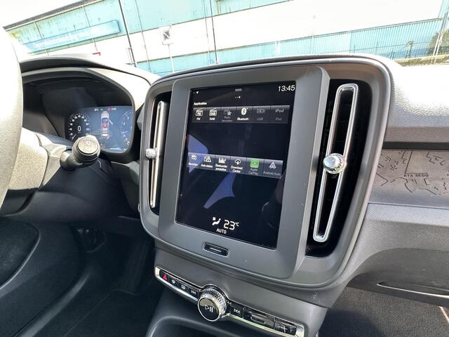 Volvo XC40 1.5 T2 Momentum Pro NAVI/CAMERA/PDC/TREKHAAK