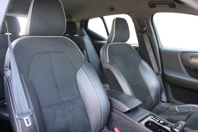 Volvo XC40 1.5 T2 R-Design Navi|Clima|Cruise|Trekhaak|Audio|LM-Velgen