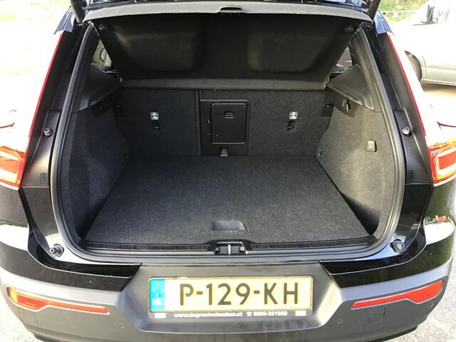 Volvo XC40 1.5 T5 Recharge R-Design Bj2022 panoramadak btw apk april 2026