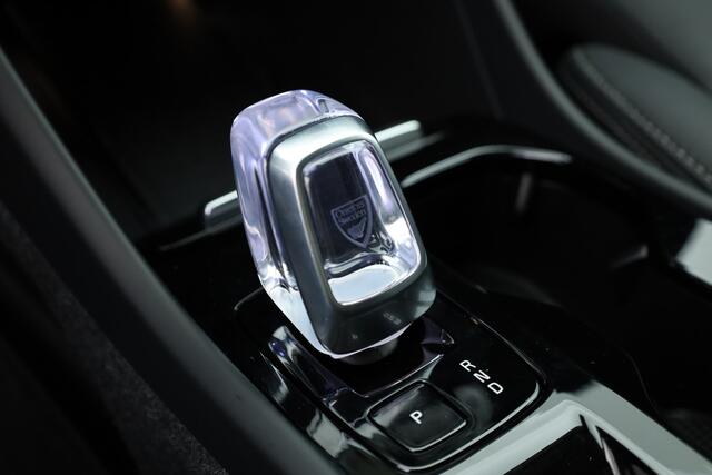 Volvo XC40 2.0 B3 Plus Dark | Navi | 360 Cam | Memory | CarPlay | H&K | Dodehoek
