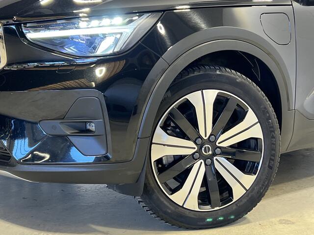 Volvo XC40 1.5 T4 Recharge Ultimate Bright | Navigatie/Android/Apple Carplay | LM Velgen 19" | Elektrisch Glazen Panoramadak | Voorstoelen/Stuur Verwarmd | ADC |