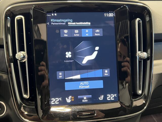 Volvo XC40 1.5 T4 Recharge Ultimate Bright | Navigatie/Android/Apple Carplay | LM Velgen 19" | Elektrisch Glazen Panoramadak | Voorstoelen/Stuur Verwarmd | ADC |