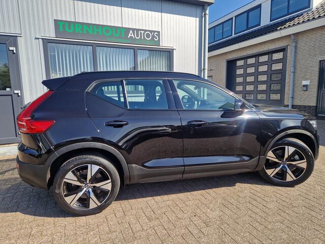Volvo XC40 Recharge P8 AWD R-Design Camera | Vewarmd stuur