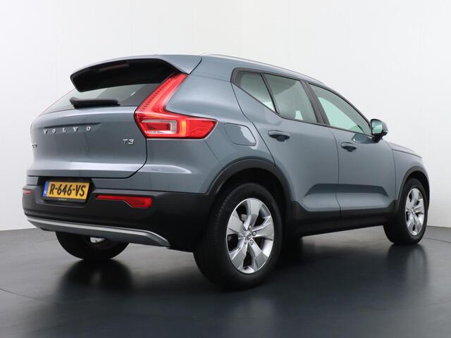 Volvo XC40 1.5 T3 Momentum Pro Navi/1/2 Leder/Park sensoren v+a etc.