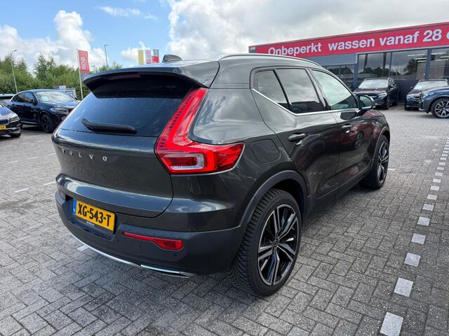Volvo XC40 2.0 T4 Inscription Panoramadak Camera Carplay All season banden Trekhaak