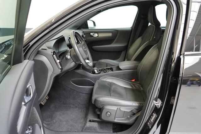 Volvo XC40 1.5 T5 263pk Recharge R-Design Automaat | Trekhaak | Achteruitrijcamera | Stoelverwarming | Stuurverwarming