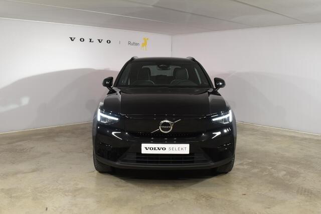 Volvo XC40 252PK Single Motor Extended Range Plus / Navigatie / Camera / Parkeersensoren / Adaptieve Cruisecontrol / Stuur-Stoelverwarming / LM Velgen / Trekhaak /
