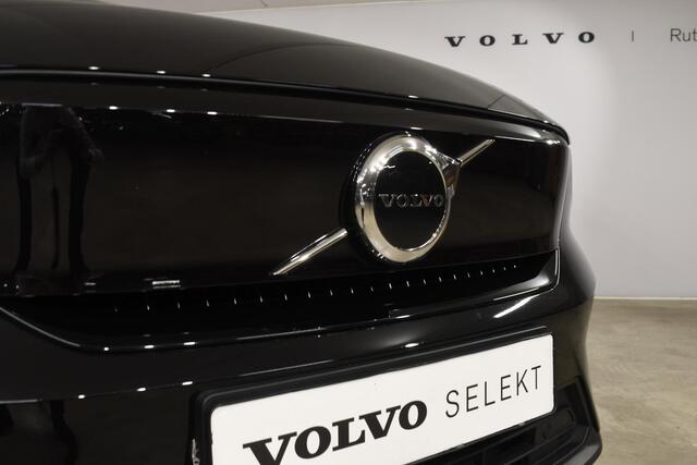 Volvo XC40 252PK Single Motor Extended Range Plus / Navigatie / Camera / Parkeersensoren / Adaptieve Cruisecontrol / Stuur-Stoelverwarming / LM Velgen / Trekhaak /