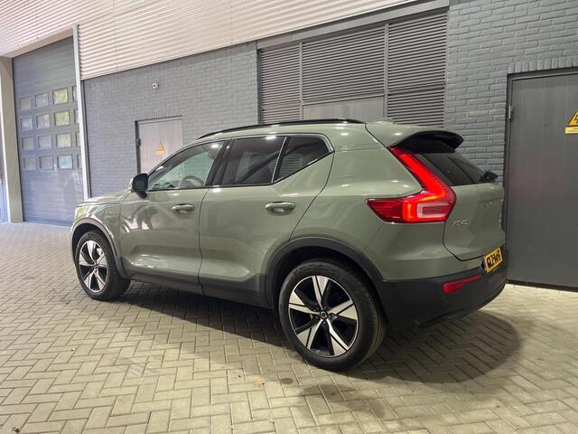 Volvo XC40 T5 Plug-in hybrid Ultimate Dark | Panoramadak | ACC | BLIS | 360° Camera | Trekhaak | Stoel+Stuurverwarming