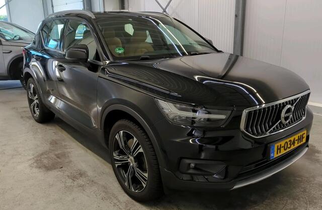 Volvo XC40 1.5 T5 Recharge 262 pk Inscription Navigatie Trekhaak Leder Stoelverwarming Intellisafe Suround Camera 19 Inch Velgen Led Koplampen NL Auto Plug In Hybride 1e Eigenaar
