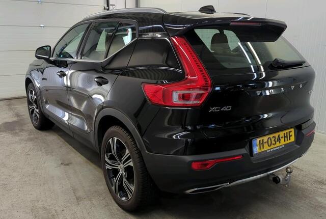 Volvo XC40 1.5 T5 Recharge 262 pk Inscription Navigatie Trekhaak Leder Stoelverwarming Intellisafe Suround Camera 19 Inch Velgen Led Koplampen NL Auto Plug In Hybride 1e Eigenaar