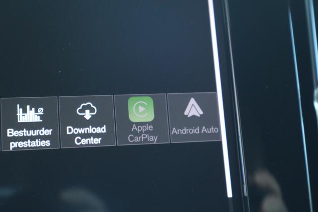 Volvo XC40 1.5 T2 R-Design NL-Auto!! Stoel + Stuurverwarming I Dode-Hoek I Carplay