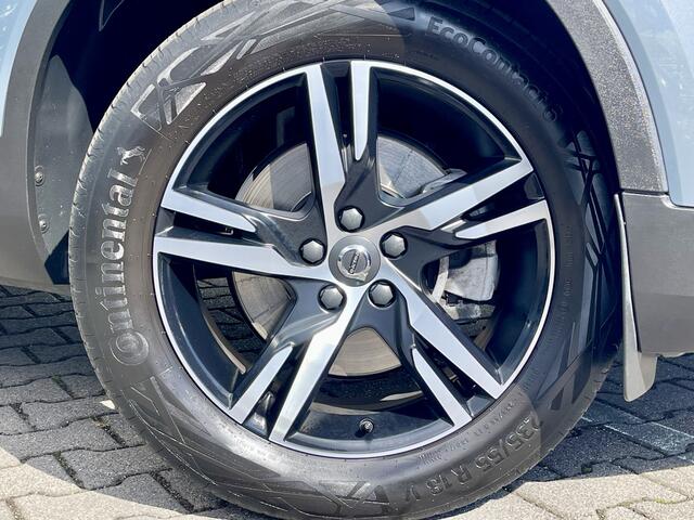 Volvo XC40 2.0 B4 R-Design | Trekhaak | CarPay | Camera | Keyless | LED | 18 inch