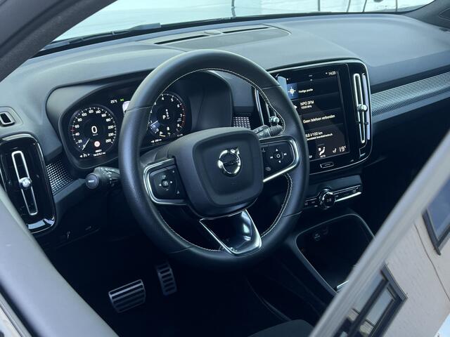 Volvo XC40 2.0 B4 R-Design | Trekhaak | CarPay | Camera | Keyless | LED | 18 inch