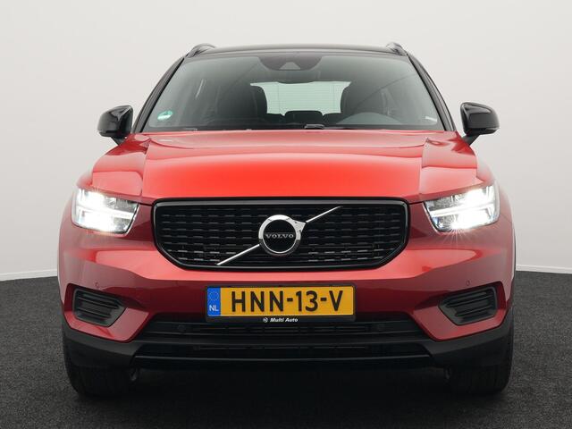 Volvo XC40 T4 Recharge R-Design Plug in Hybrid | PHEV | Camera | Carplay | LED | Alcantara Sportstoelen Verwarmd | Stuurwielverwarming | 19'' L.M. |