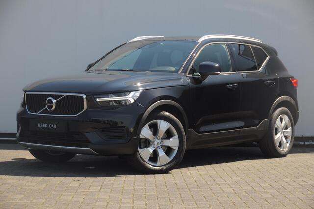 Volvo XC40 T4 190PK Automaat Momentum Pro Navigatie / Parkeersensoren Voor & achter / Parkeercamera achter / Semi Elek. wegklapbare trekhaak / Climate Control / Getinte ramen vanaf de B-Stijl / Premium Audi Harman Kardon