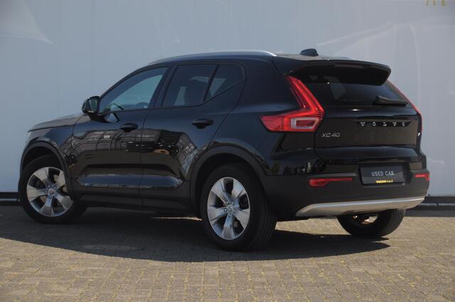 Volvo XC40 T4 190PK Automaat Momentum Pro Navigatie / Parkeersensoren Voor & achter / Parkeercamera achter / Semi Elek. wegklapbare trekhaak / Climate Control / Getinte ramen vanaf de B-Stijl / Premium Audi Harman Kardon