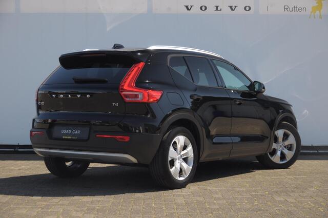 Volvo XC40 T4 190PK Automaat Momentum Pro Navigatie / Parkeersensoren Voor & achter / Parkeercamera achter / Semi Elek. wegklapbare trekhaak / Climate Control / Getinte ramen vanaf de B-Stijl / Premium Audi Harman Kardon