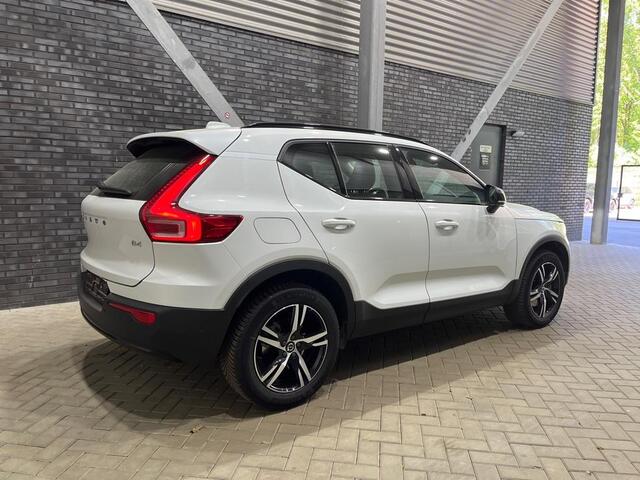 Volvo XC40 B4 Plus Dark | ACC | Leder | BLIS | Stoel+Stuurverwarming | harman/kardon | Keyless