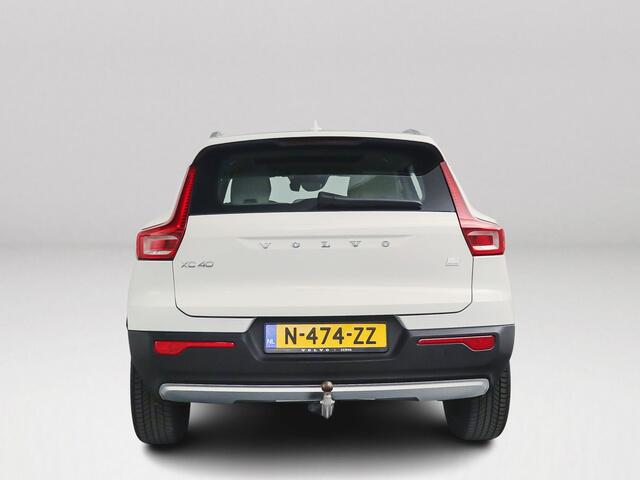Volvo XC40 T4 Aut. Recharge Inscription | Panoramadak | Trekhaak | Stoel- en stuurverwarming