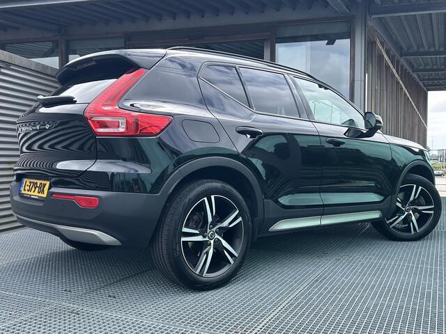 Volvo XC40 1.5 T5 Recharge R-Design PHEV, Automaat, Panoramadak, Leder/nubuck, Stoelverwarming, Stuurverwarming, Harman Kardon audio, Exterior styling kit, Extra getint glas vanaf B-stijl