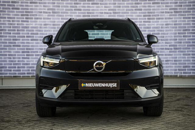 Volvo XC40 Single Motor Extended Range Plus 82 kWh | Trekhaak | Adaptieve Cruise Control | BLIS | Stoel/stuurverwarming | Keyless Entry | 20" Velgen | Warmtepomp | Elektr. achterklep |
