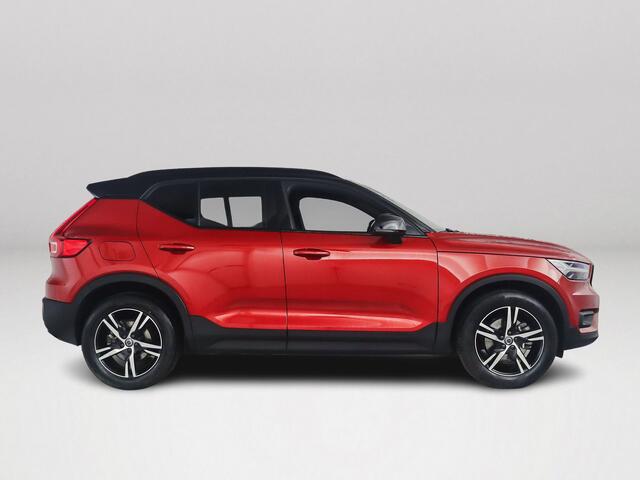 Volvo XC40 B4 Aut. R-Design | Panoramadak | Harman Kardon | 360º camera | Stoel- en stuurverwarming