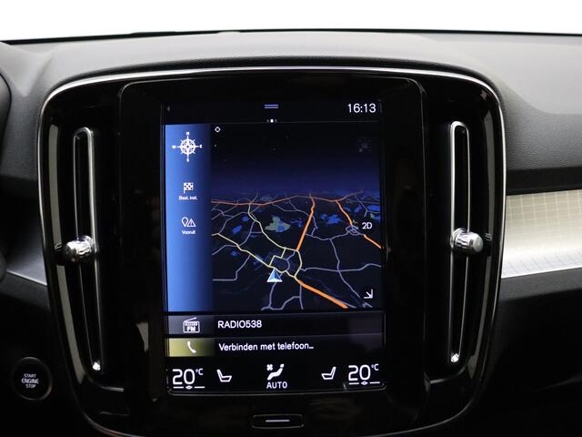 Volvo XC40 T2 130pk Automaat Business Pro / Adapt. Cruise / BLIS / Stoel + Stuurw. Verwarming / Mistlampen / 18'' + all season banden / PDC + Camera / Lane Keeping Aid / DAB / El. Achterklep /