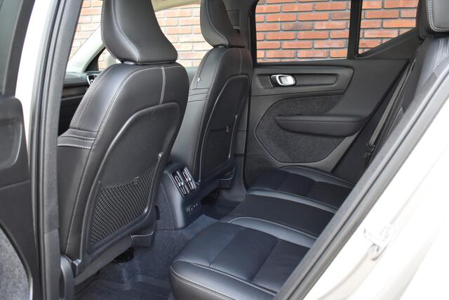 Volvo XC40 T5 262PK Plug-in hybrid Ultimate Bright | Lederen bekleding | Panormadak | 360 graden camera