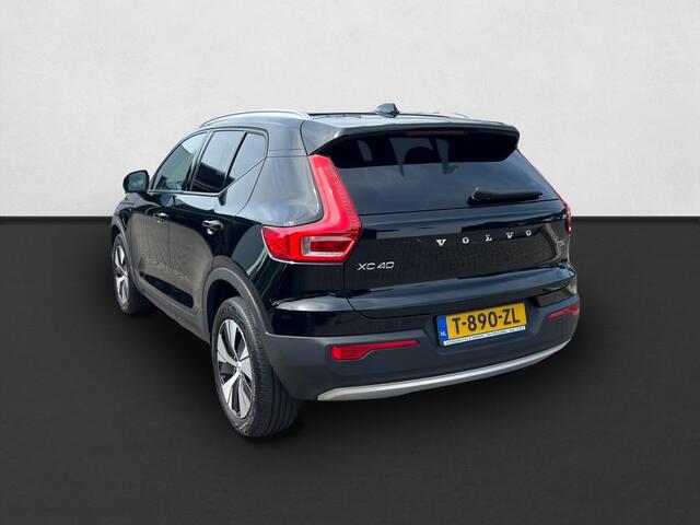Volvo XC40 1.5 T5 Twin Engine Momentum LEER / STOELVERWARMING / NAVI / PLUG IN